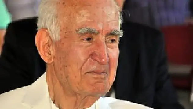 Eski Gençlik ve spor Bakanı Baloğlu vefat etti