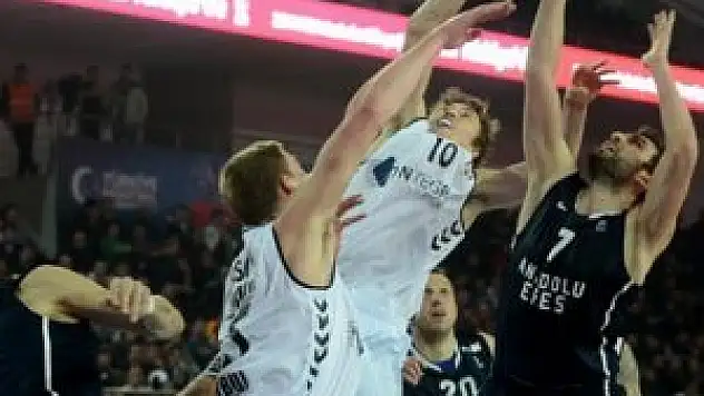 Kartal'ın kanadını kırdılar!