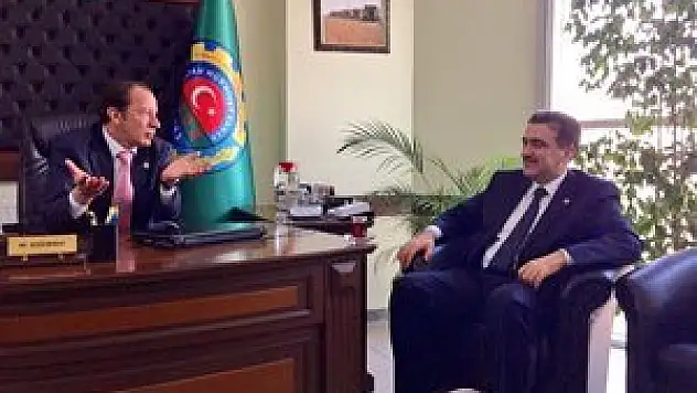 Demirel, ziyaretlerini sürdürüyor