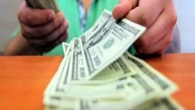 Dolar dakikalar içinde düştü