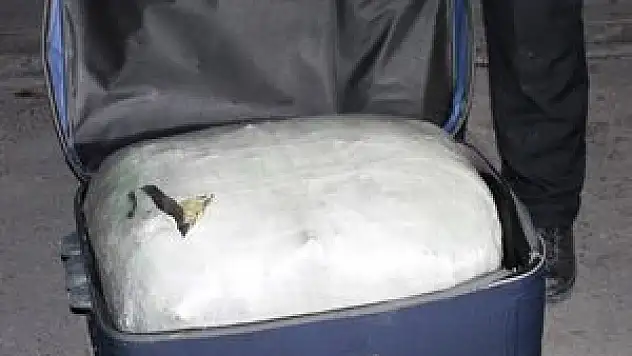 20 kilo esrar hediye etmişler