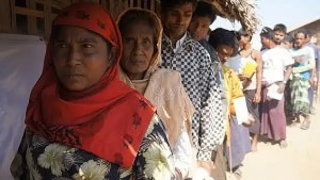 Türkiye'nin yardım eli Myanmar'a uzandı