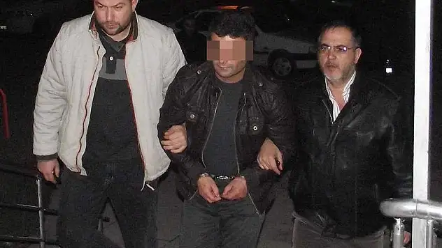 Sürünerek sokağa çıktı ve katilin adını söyledi