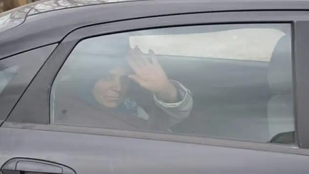 Haftanın 3 günü özel araçla alıyorlar!