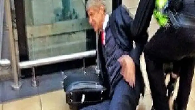 Ünlü teknik adam maç sonrası fena düştü!