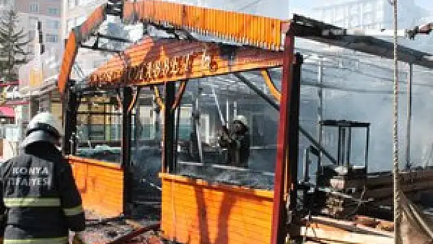 Konya'da kafede yangın