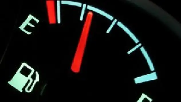 100 TL'lik yakıtın ne kadarı vergi