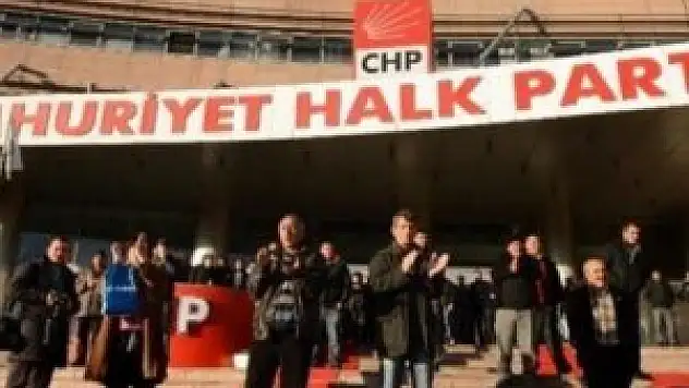 CHP'de aday kavgası iyice büyüdü