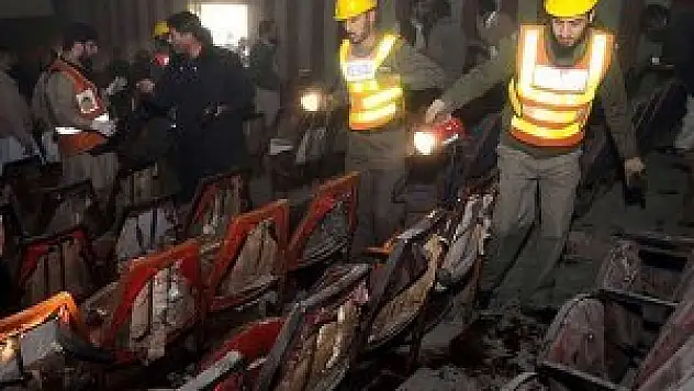 Sinemaya bombalı saldırı: 11 ölü