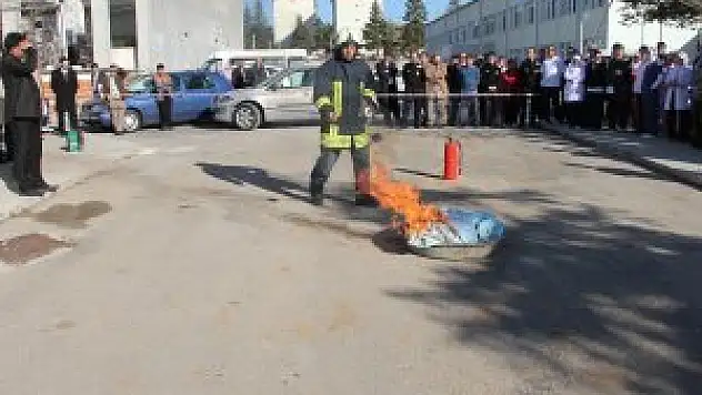 Seydişehir Devlet Hastanesinde uygulamalı yangın eğitimi verildi
