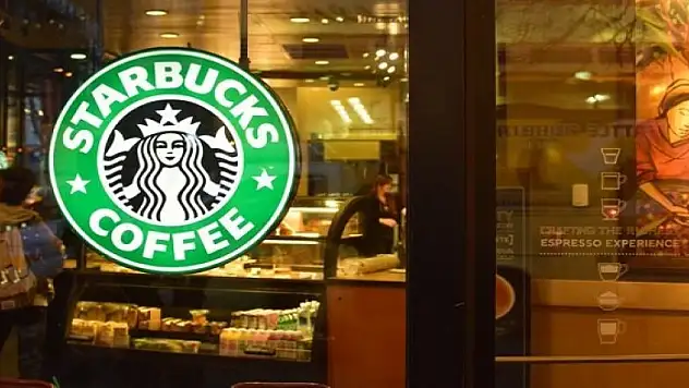 Starbucks'ın küresel satışları 3 aylık dönemde düştü