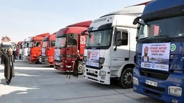 İHH'dan 3 yılda 2 bin 100 tırlık yardım