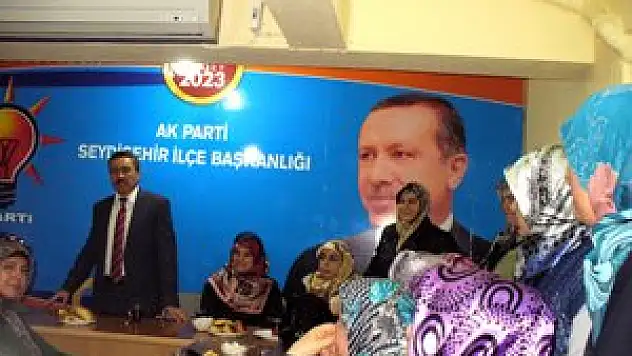 Tutal, Kadın kollarının programına katıldı