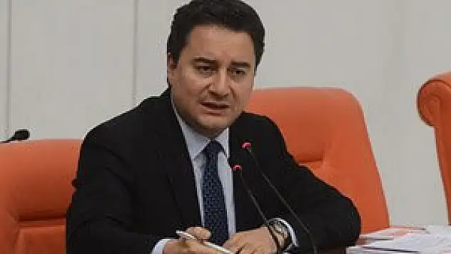 Devletde bazı çalışanlar, farklı bir emir komuta zinciri içerisinde