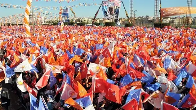 Seçim için bayrak vardiyası başladı