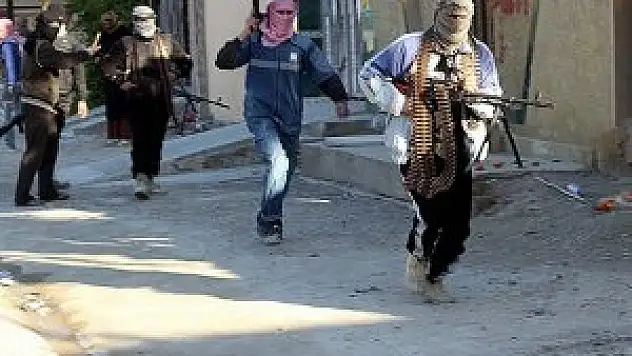 IŞİD Tuzhurmatu'ta bir köyü ağır silahlarla kuşattı