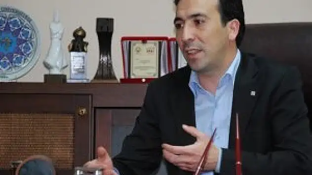 Ali Çınar aday olmayacağını açıkladı