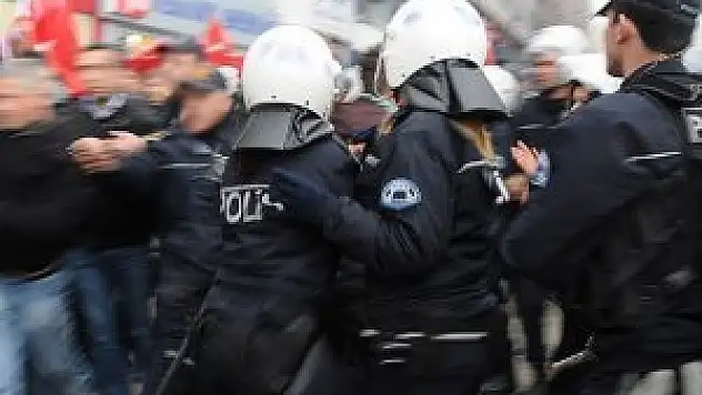 TBMM'ye yürümek isteyen gruba müdahale