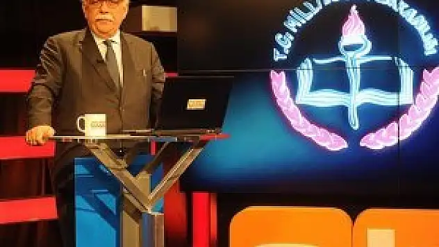 Bakan Avcı'dan yeni öğretmenlere Twitter uyarısı