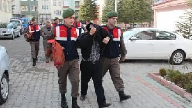 Cami hırsızlığı zanlıları tutuklandı