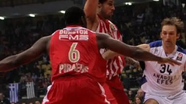Anadolu Efes, Olimpiakos'a yenildi