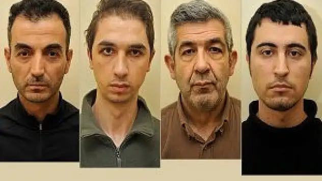 Yunanistan'da polis zanlıların fotoğraflarını yayınladı