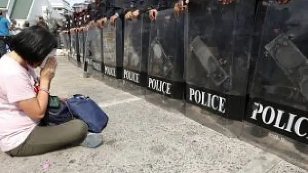 Göstericilerin kampları boşaltıldı