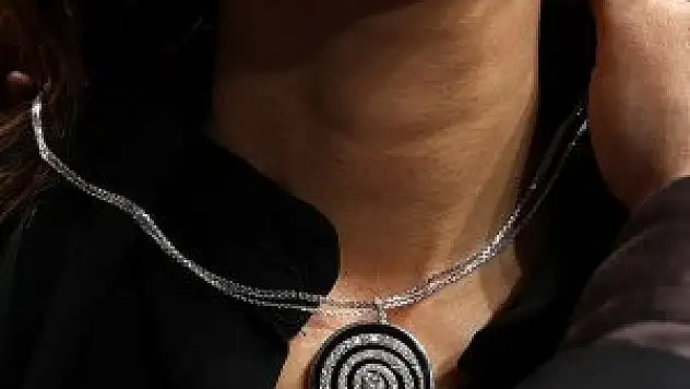 Sevgiliye hediye taksite takıldı