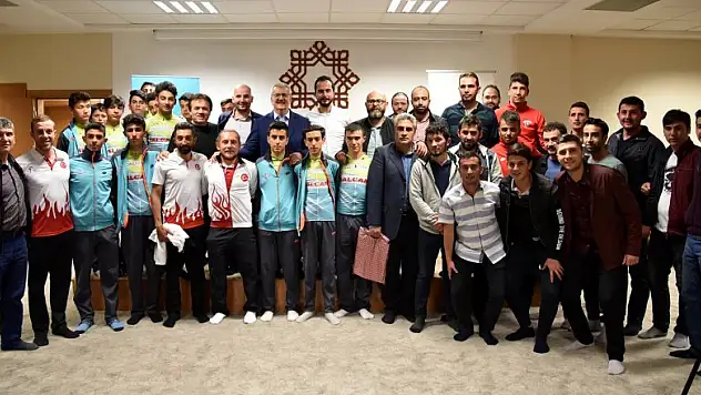 Çalışan gençler futbol turnuvası başlıyor