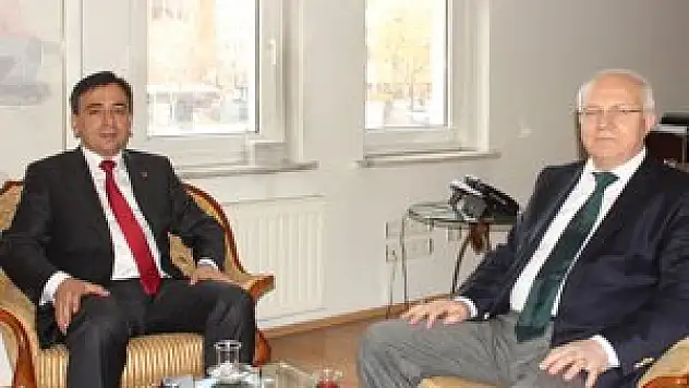 Altunel'den Namal'a ziyaret