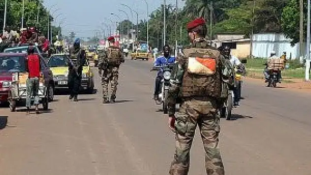 Orta Afrika Cumhuriyeti'nde Fransız asker sayısı artırılacak
