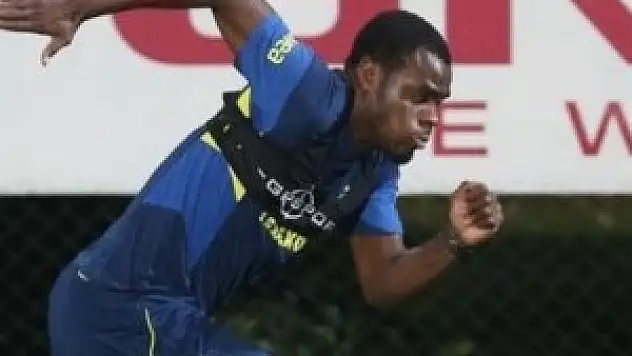 Fenerbahçe'ye Emenike müjdesi!