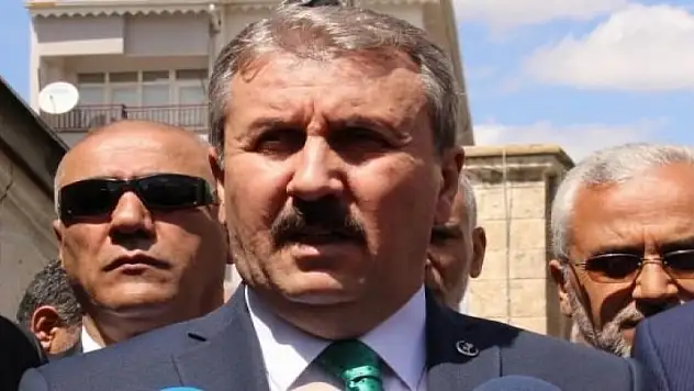 Destici milletvekili adayı olacağını açıkladı