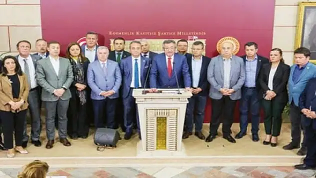 CHP'de 15 vekil bilmecesi! 2 seçenek var