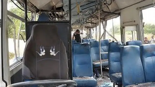 Mısır'da turist otobüsüne saldırı: 3 ölü, 14 yaralı