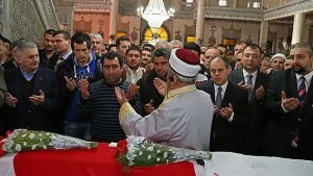 Seyithan Akbalık toprağa verildi