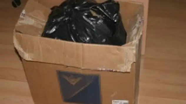 Sigara kartonundan esrar çıktı