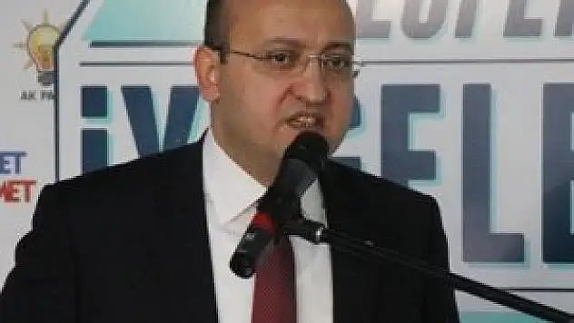 Yalçın Akdoğan: İstanbul ve Ankara'da fark 10 puan