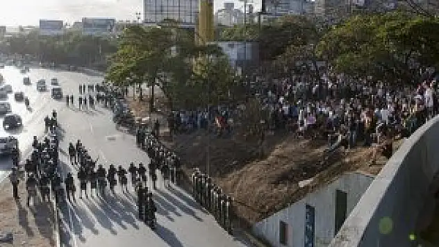 Amerikalı yetkililere 48 saat süre