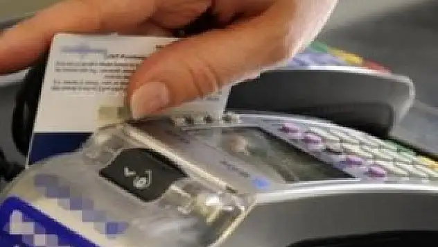 Bankalar taksit yasağını SMS'le deldi!