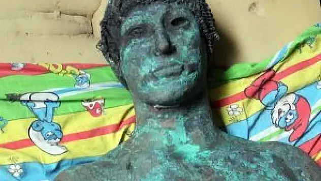 Gazze'de bulundu Paris'te sergilenecek