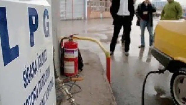 Otogazda 4 kuruş indirim