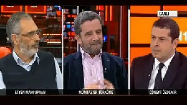 Zaman gazetesi yazarları canlı yayında atıştı