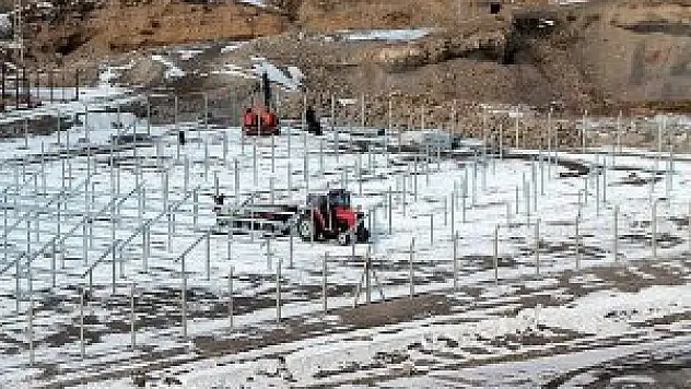 Güneş enerjisinden yılda 500 kilovat saat elektrik