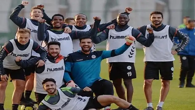 Konyaspor'un kadrosu şişti!