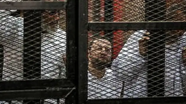 İhvan üyelerinin duruşmasına erteleme