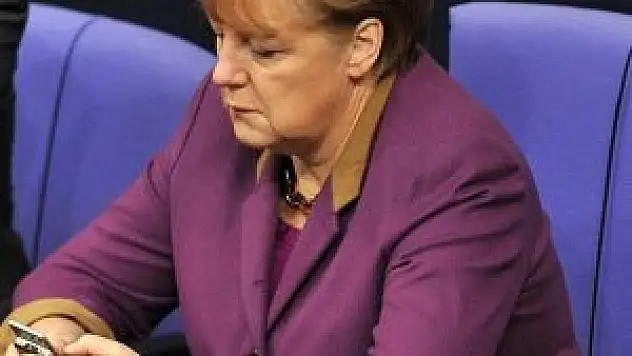 Merkel'den Yanukoviç'e uyarı