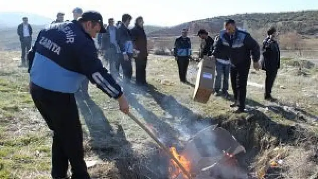Beyşehir'de son kullanma tarihi geçmiş 710 ürün imha edildi