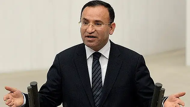 Bozdağ, 'Yasa yürürlüğe girdiğinde bazı tutuklular tahliye olacak.'