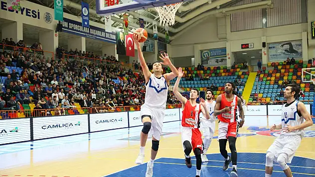 Selçuklu Kartalları yarı finalde!